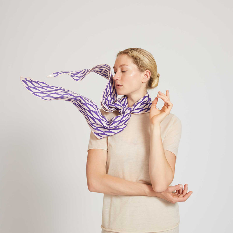 Kite Scarf Silk Cashmere Scale